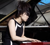 Hiromi photo